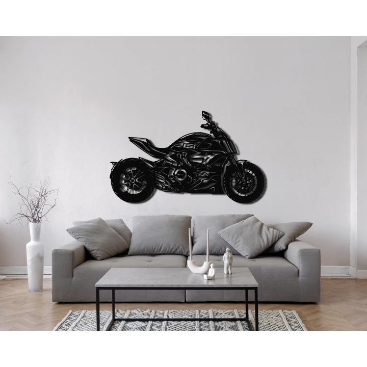 Ducati Diavel 1260 silhouette